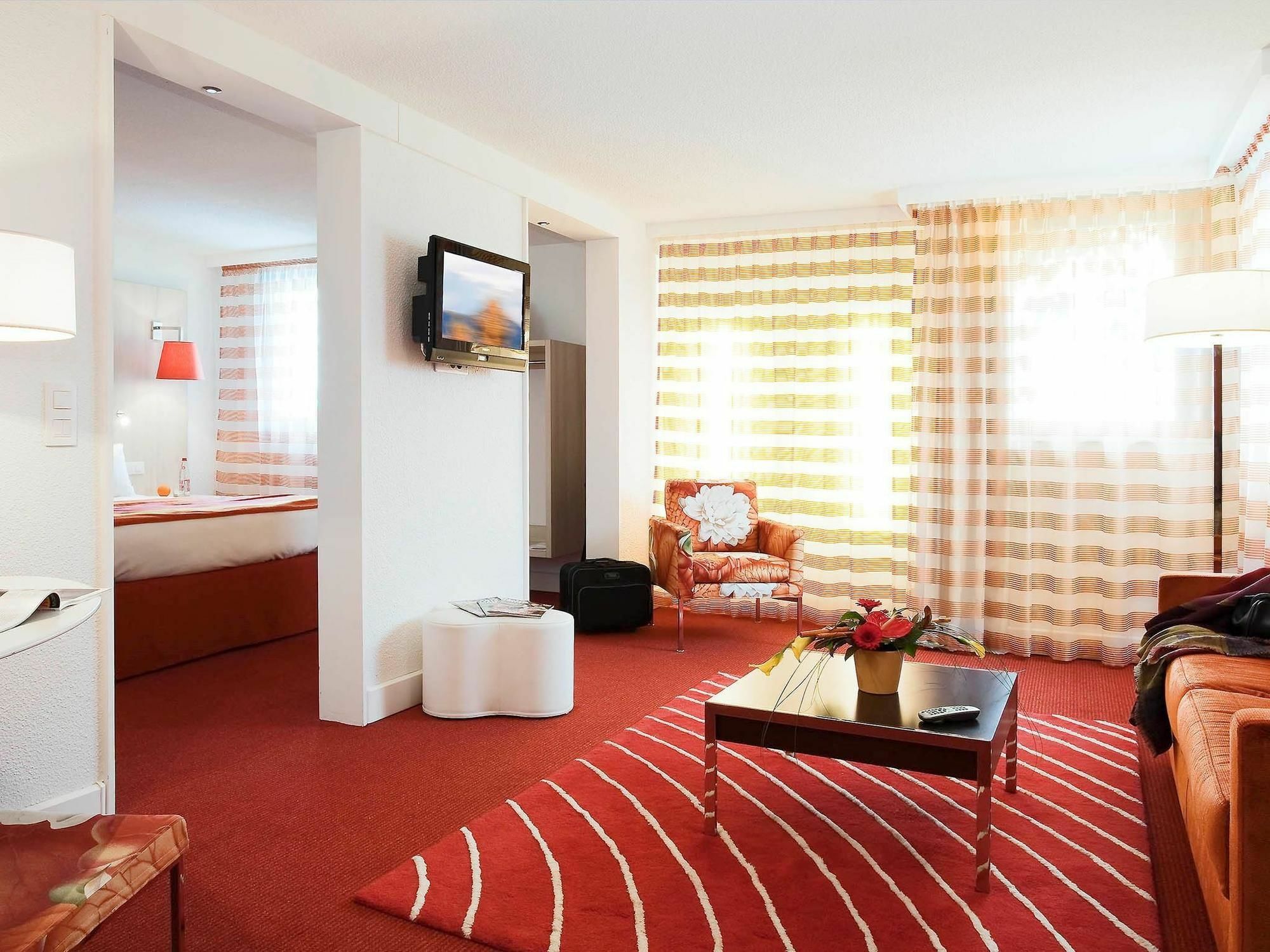 Mercure Pau Palais Des Sports Luaran gambar